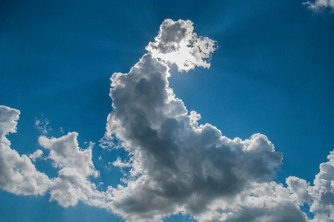 Облака плывут значение. Облака. Облака плывут. Живые облака. Облаком по небу.