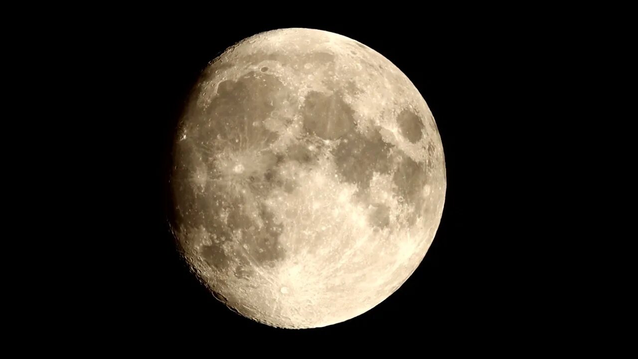 Moon correct moon. Moon near. Inscription Луна. Moon 2 Sides. 21july Moon.