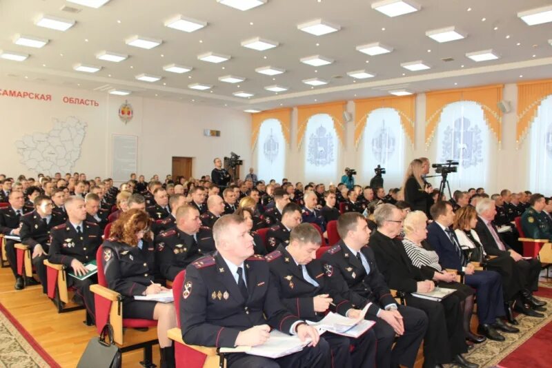 Управление полиции самара. Сотрудники овд. Полковник полиции дмитрий смоленск. Сотрудники органов внутренних дел. Генерал полиции.