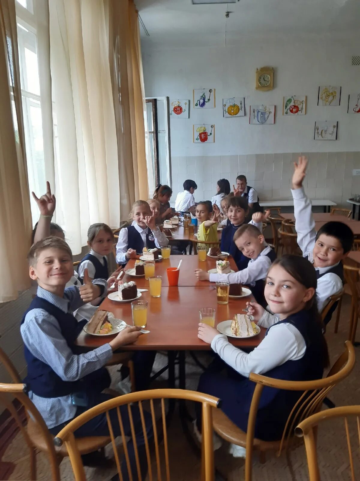 Школа 145 спб. Моу сош 145 челябинск. школа 145 уфа. 145 школа украина. школа 145 внутри.