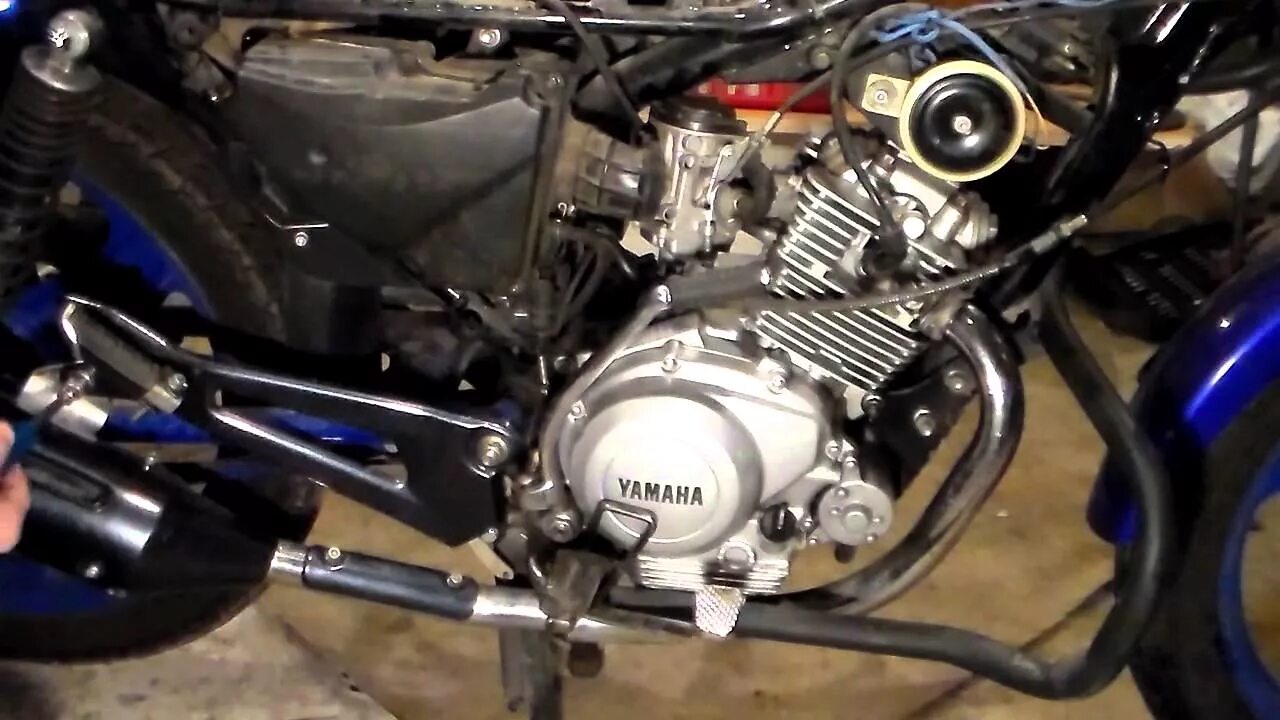 Как снять двигатель с мотоцикла yamaha Как снять голову цилиндра и цилиндр на мотоцикле YAMAHA YBR 125 YouTube