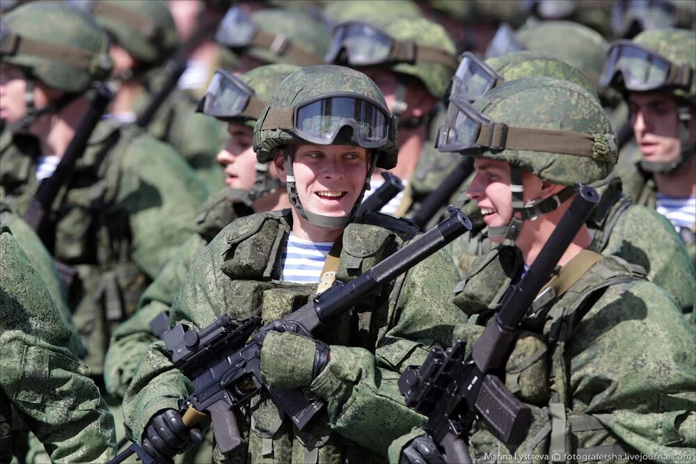 Всрф. Солдат Российской армии. Современная русская армия. Современный российский солдат. Современные войска.