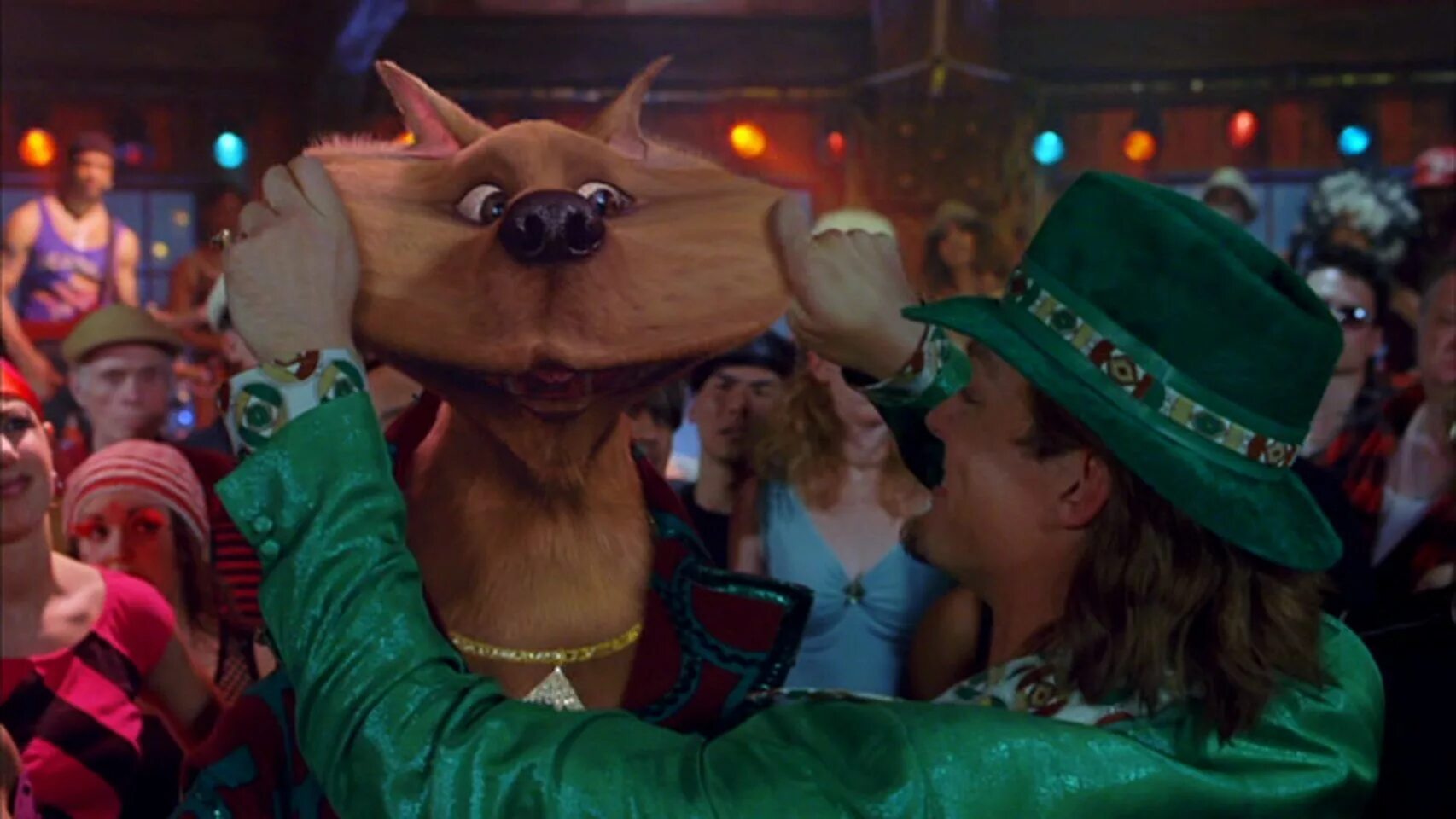 Скуби-ду 2 монстры на свободе диск. Скуби ду 2004 велма. Скуби-ду 2 монстры на свободе фильм 2004 постер. Линда карделлини скуби ду 2. Фильм скуби ду 2 монстры на свободе.