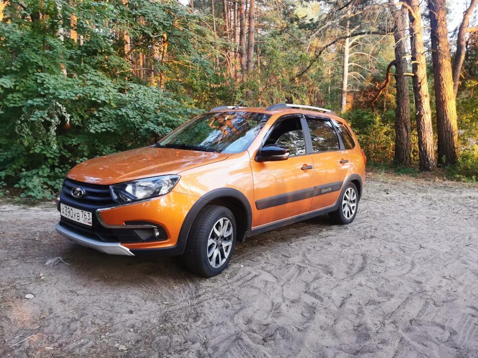 Купить б/у Lada (ВАЗ) Kalina II Cross 1.6 MT (106 л.с.) бензин механика в Нижнем
