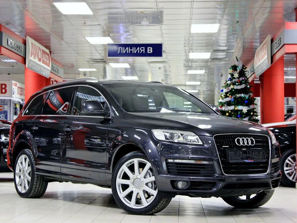 Купить ауди q7 в москве. Audi q7. Audi q7 New. Новая Ауди q7. Audi q7 Diesel v10.