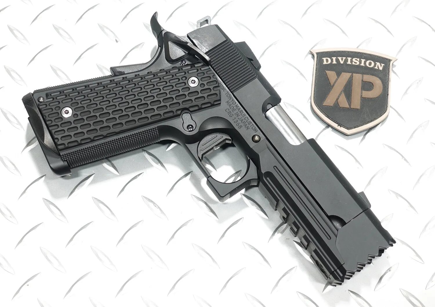 Tokyo marui купить. Tokyo Marui 1911. Кольт 1911 страйкбольный Токио маруй. Кольт 1911 страйкбольный Токио маруй накладка. Tokyo Marui Colt 1911 магазин.