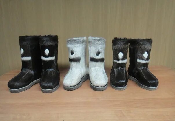 Пимы коми. Пимы из камуса. Пимы из натурального камуса северного оленя. Ненецкие пимы. Пошив и ремонт пим.