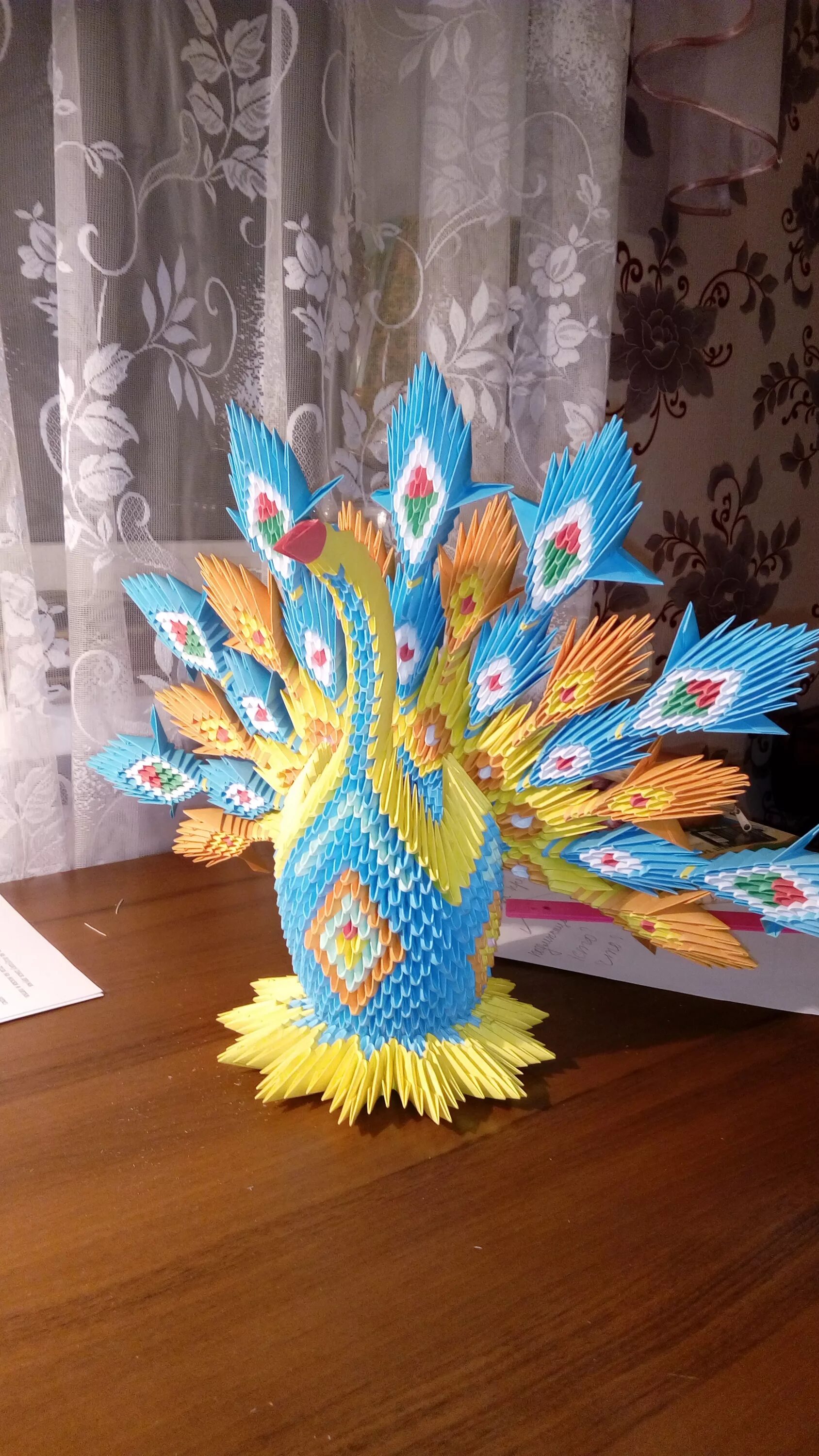 квиллинг поделки. жар птица поделка. квиллинг птицы. жар птица поделка. квиллинг павлин.