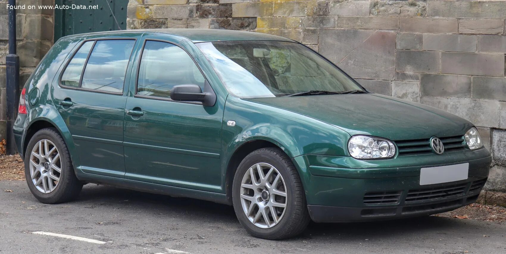 Купить гольф 4 тди. Фольксваген гольф 2002. Volkswagen Golf 4 1.9 TDI. Volkswagen Golf 4, 1.9 TDI, 2002. Фольксваген гольф 4 1.9 SDI.