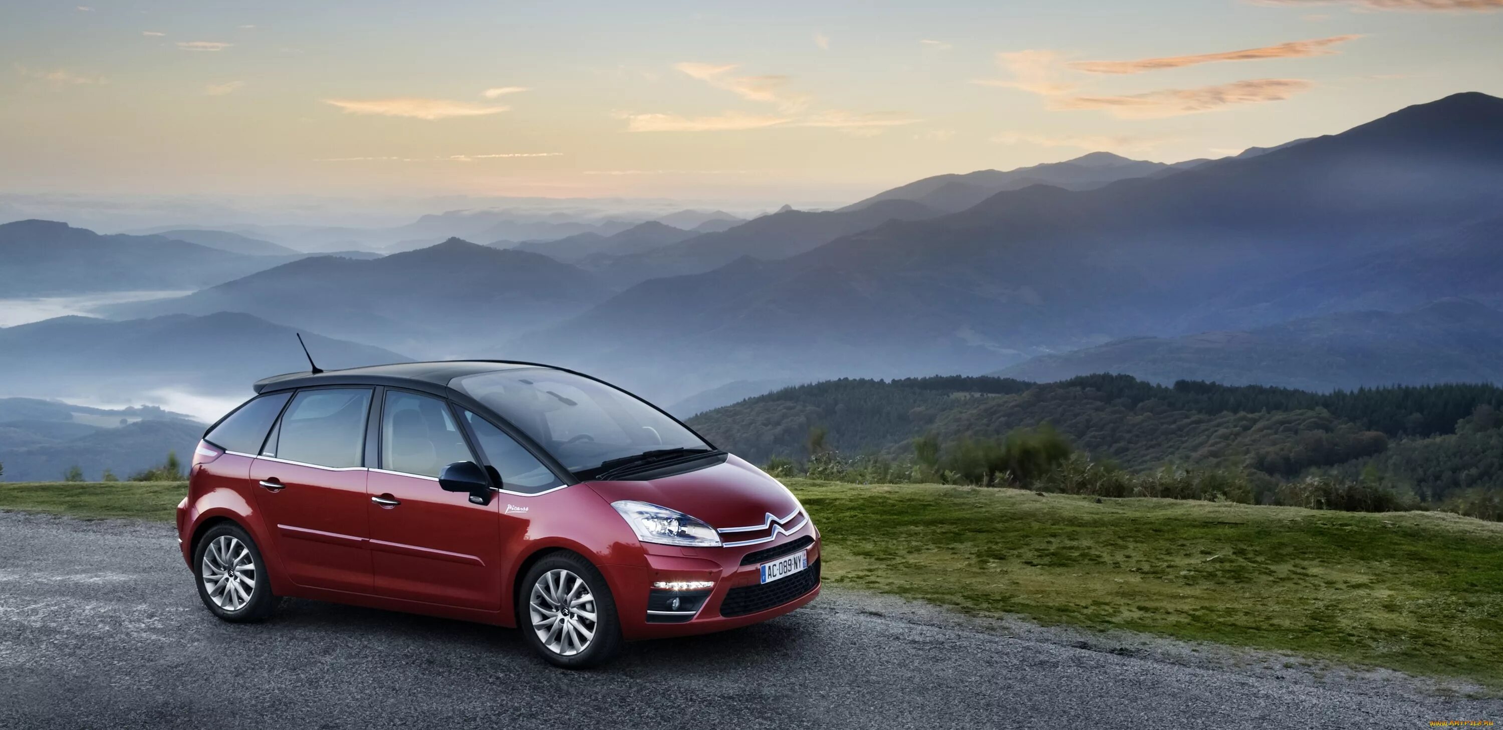 Ситроен видео. Рено пикассо. Citroen c500. Ситроен с5 пикассо. Ситроен с элис.