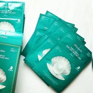 Moisture mask