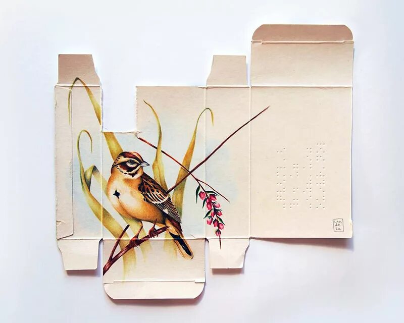 Декоративная упаковка. Упаковка с птичками. Кормушка новогодний подарок. Упаковка с птичками. Дизайн обратной стороны упаковки.