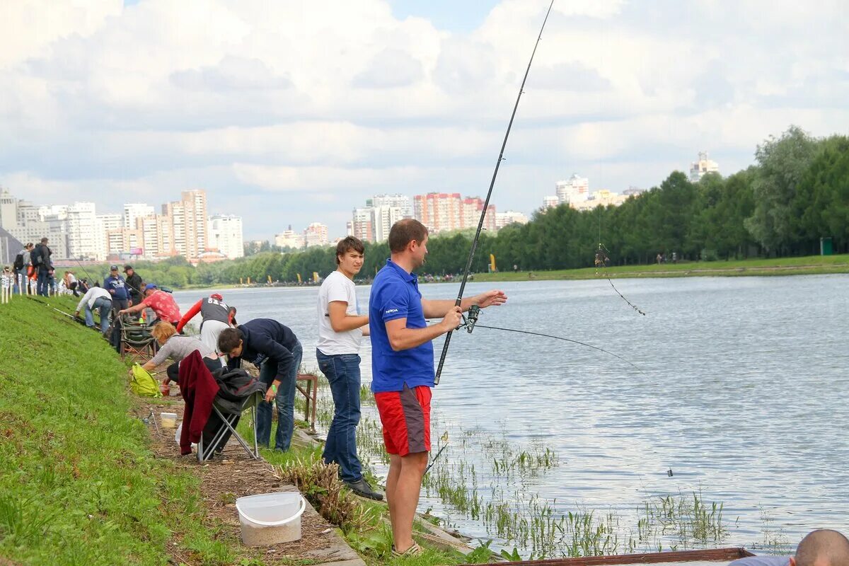 Гребной канал Крылатское рыбалка. Рыбалка на гребном канале в Нижнем Новгороде. Гребной канал Крылатское. Рыбалка на гребном канале в Крылатском. Озеро московское рыбалка