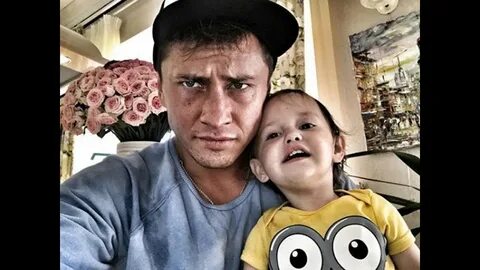 Прилучный судится за детей