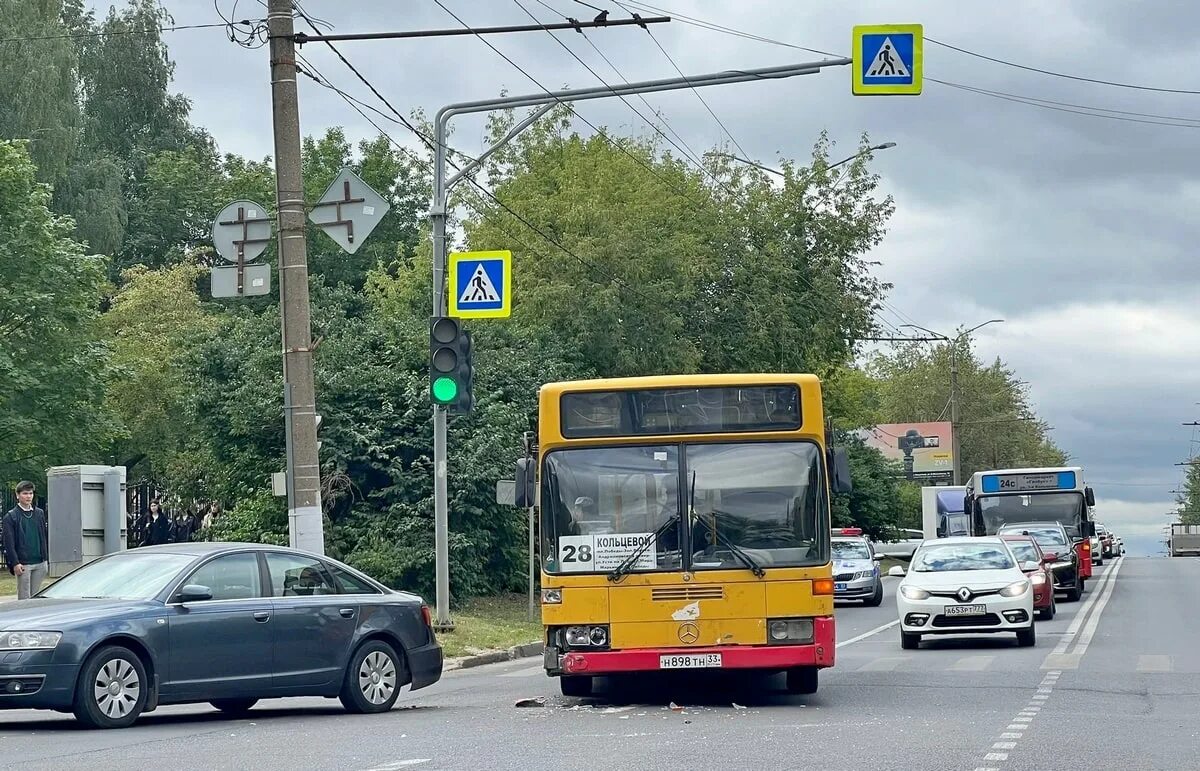 Автобус в 4 утра. Общественный транспорт города Владимира.