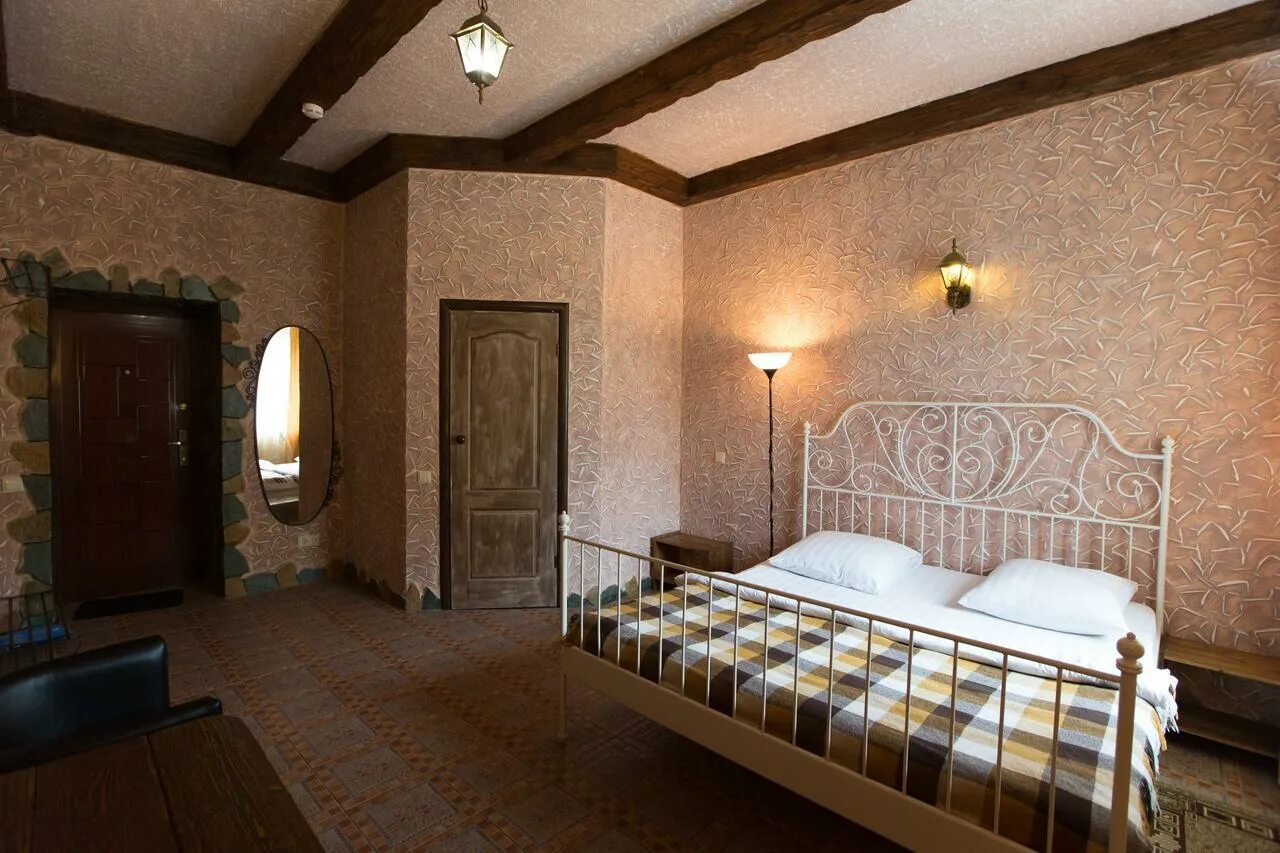 Гостиница лев новосибирск. Отель золотой лев. Золотой лев новосибирск база. Золотой лев новосибирск. Гостиница лев новосибирск.