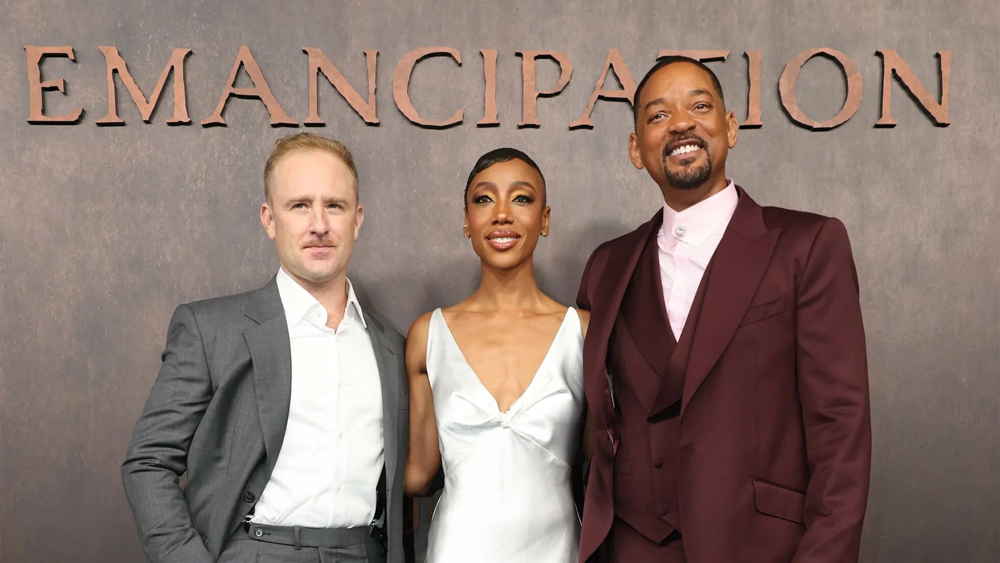 новый фильм уилл смит фильм 2022. Nathaniel rateliff redemption. финч том хэнкс грузовик. фильм regardless 10 february 2023. мультик удача 2022.