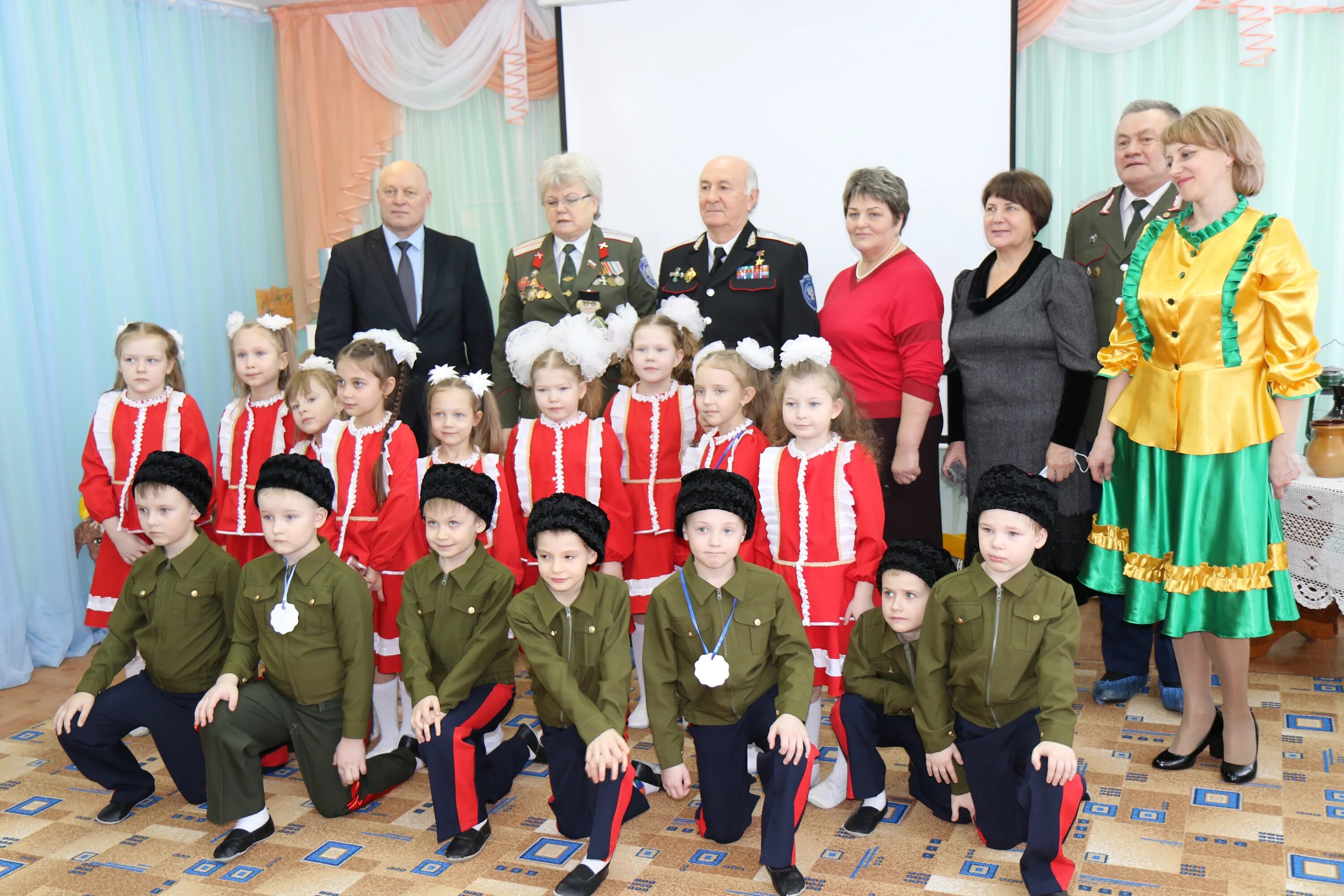 афиша обильный край благословенный. енисейское казачество красноярск. форма енисейского казачьего войска. берегите друг друга любите понимайте прощайте всегда. благо край.