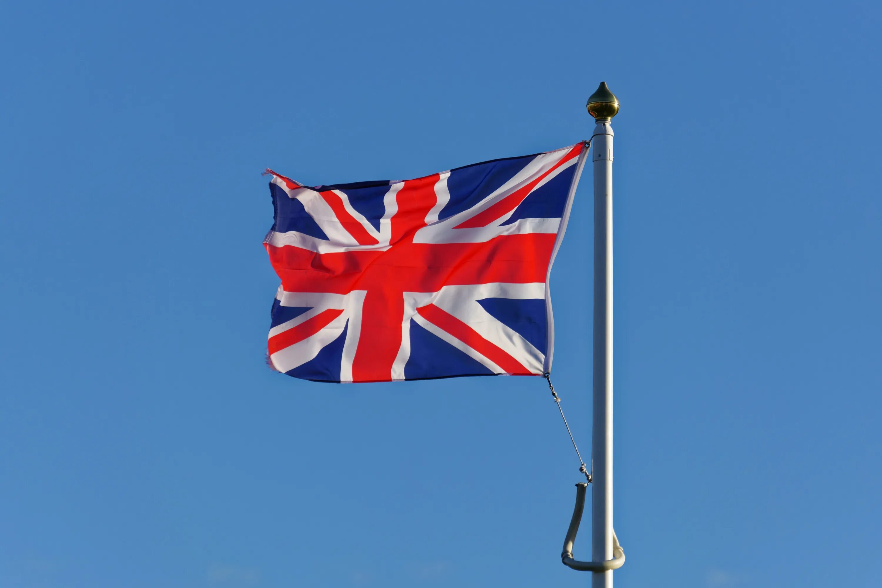 Флаг Штандарт Великобритании. Флаг Юнайтед кингдом. Великобритания Юнион Джек. Великобритания МИД флаг. В англии спустили флаг