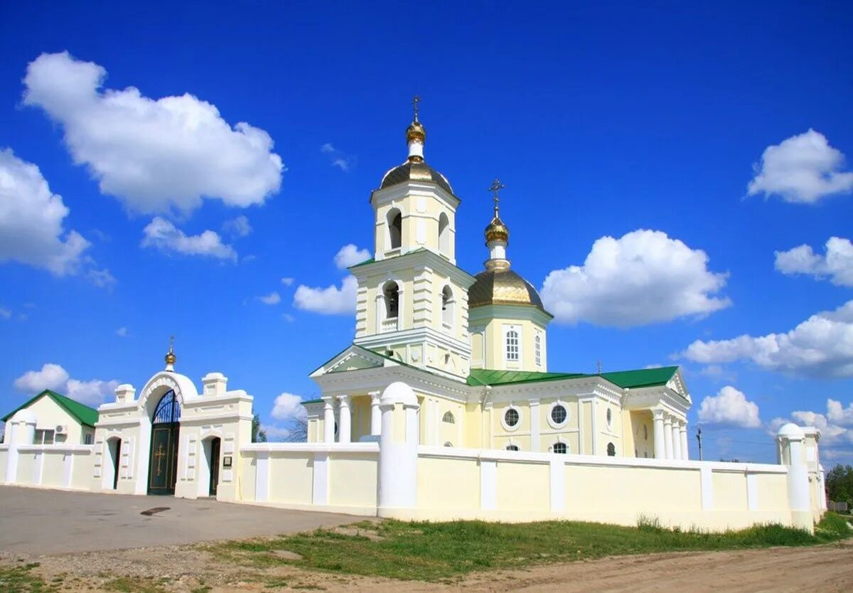 Новоселицкий район. Спасо Преображенский храм Новоселицкое. Спасо-Преображенский храм в Новоселицком районе. Храм села Новоселицкое Ставропольского. Храм Ставропольский край Новоселицкий район.