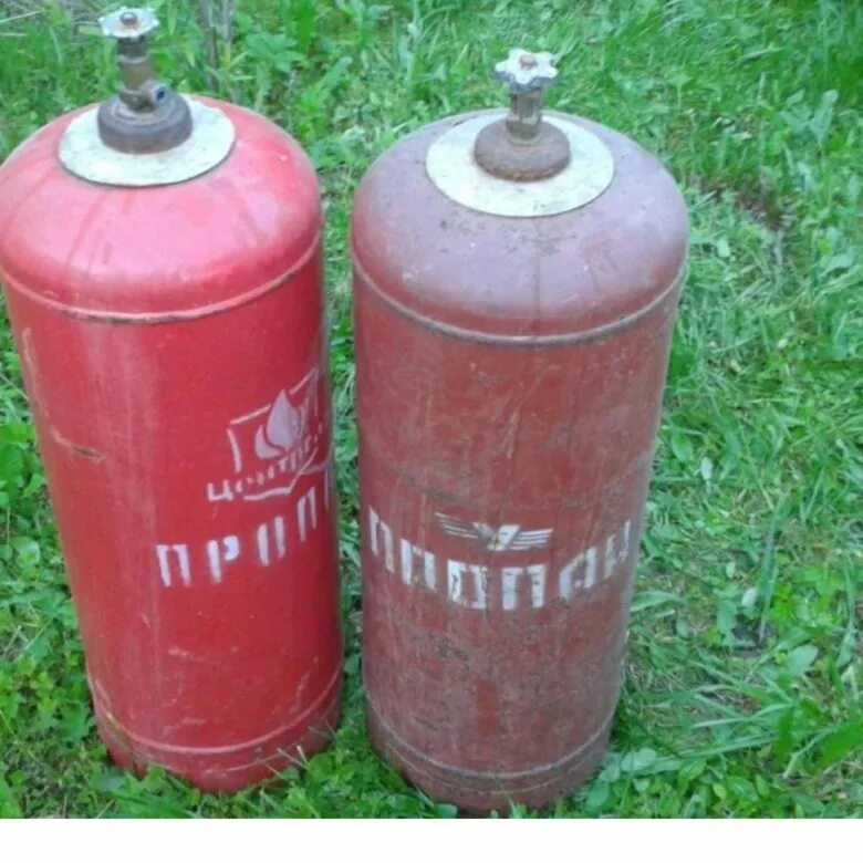 Газ баллон 10л пропан пласас. Газовый баллон бытовой 100 литров. Газ баллон пропан 10 л. Пропан баллоны в новосибирске. Баллон пропан.