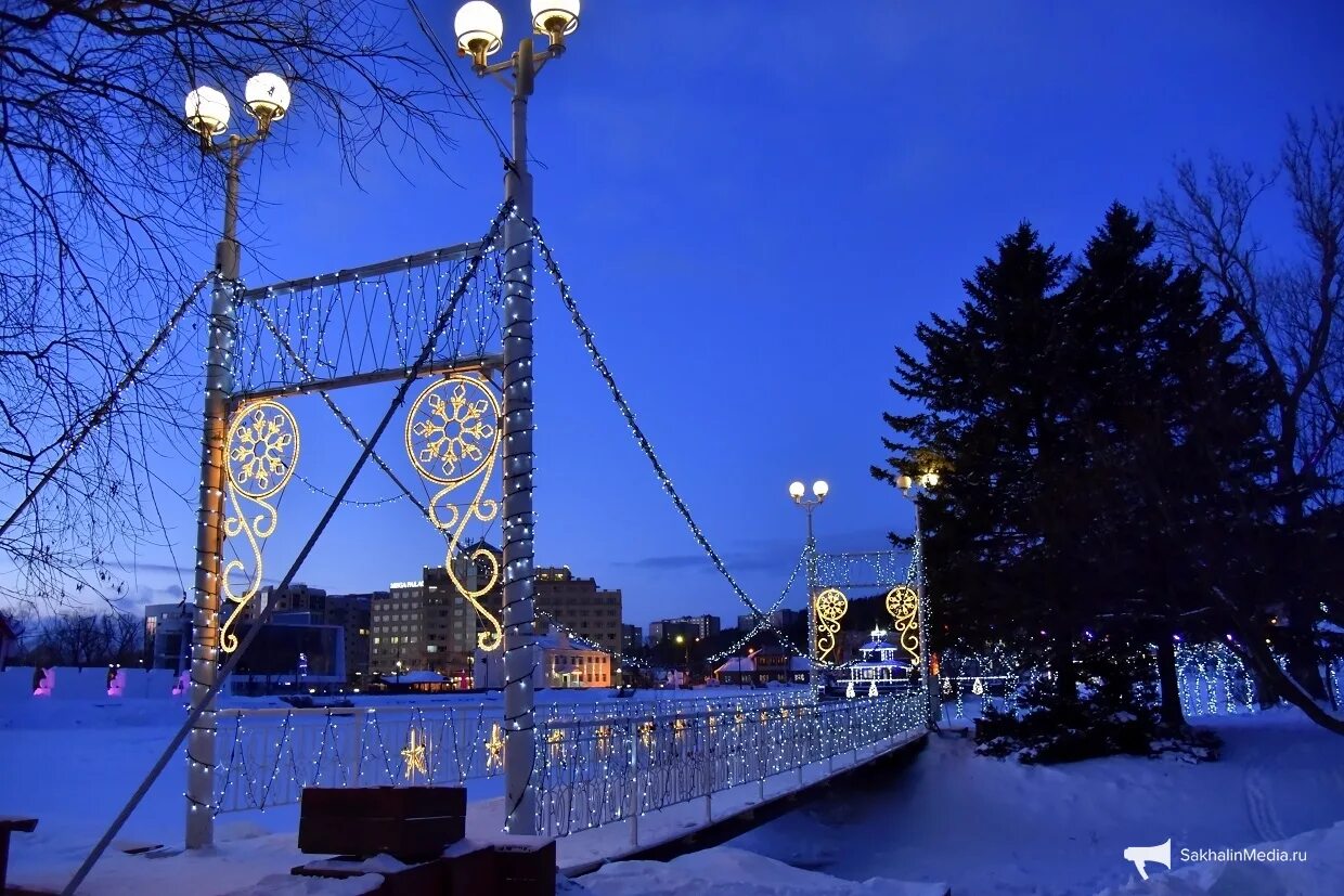 Гагарин парк южно сахалинск. Южно сахалинский городской. Парк гагарина южно-сахалинск 2021. Южно-сахалинск городской парк им гагарина. Городской суд южно сахалинска.