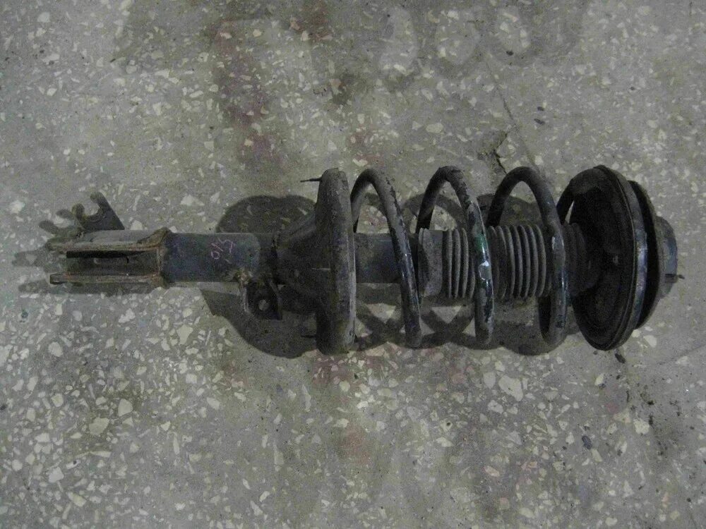 Хендай санта фе амортизатор передний. Передняя стойка у сантафе. Хендай санта фе амортизатор передний. Амортизатор передний gas r-1 шт-hyundai santa fe 01-- torr. 51621tx4h01.