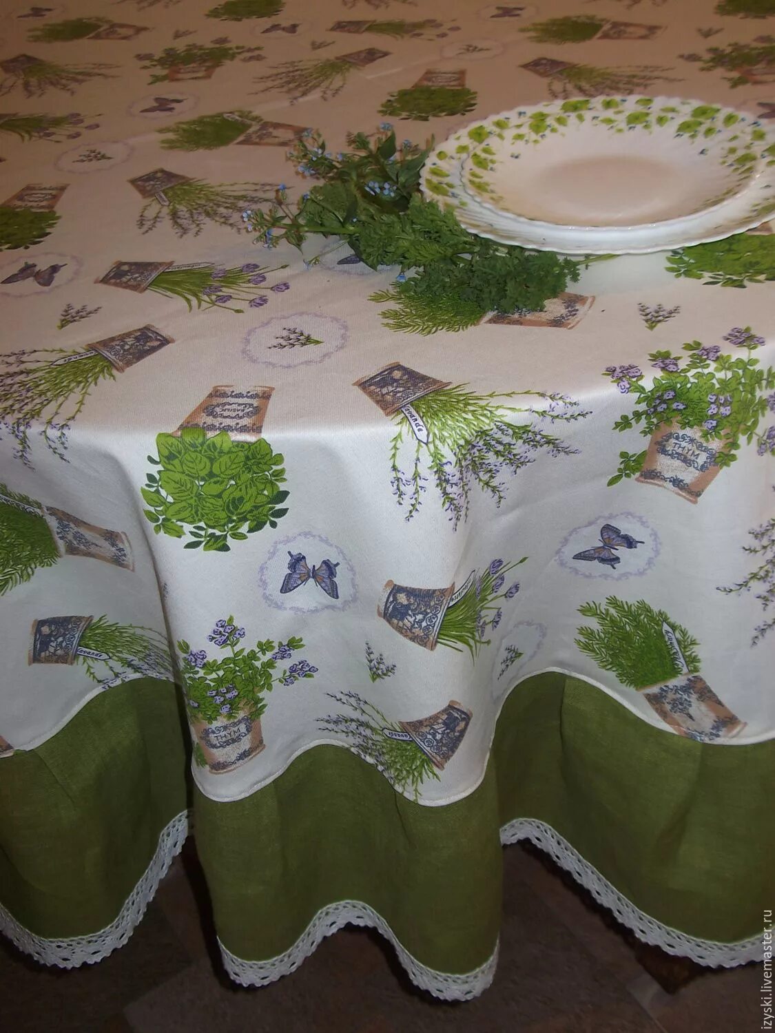 Скатерть хлопок. Салфетки и скатерти с мережкой. Уголок на скатерти. Скатерть на круглый стол. Салфетки из льняной ткани.