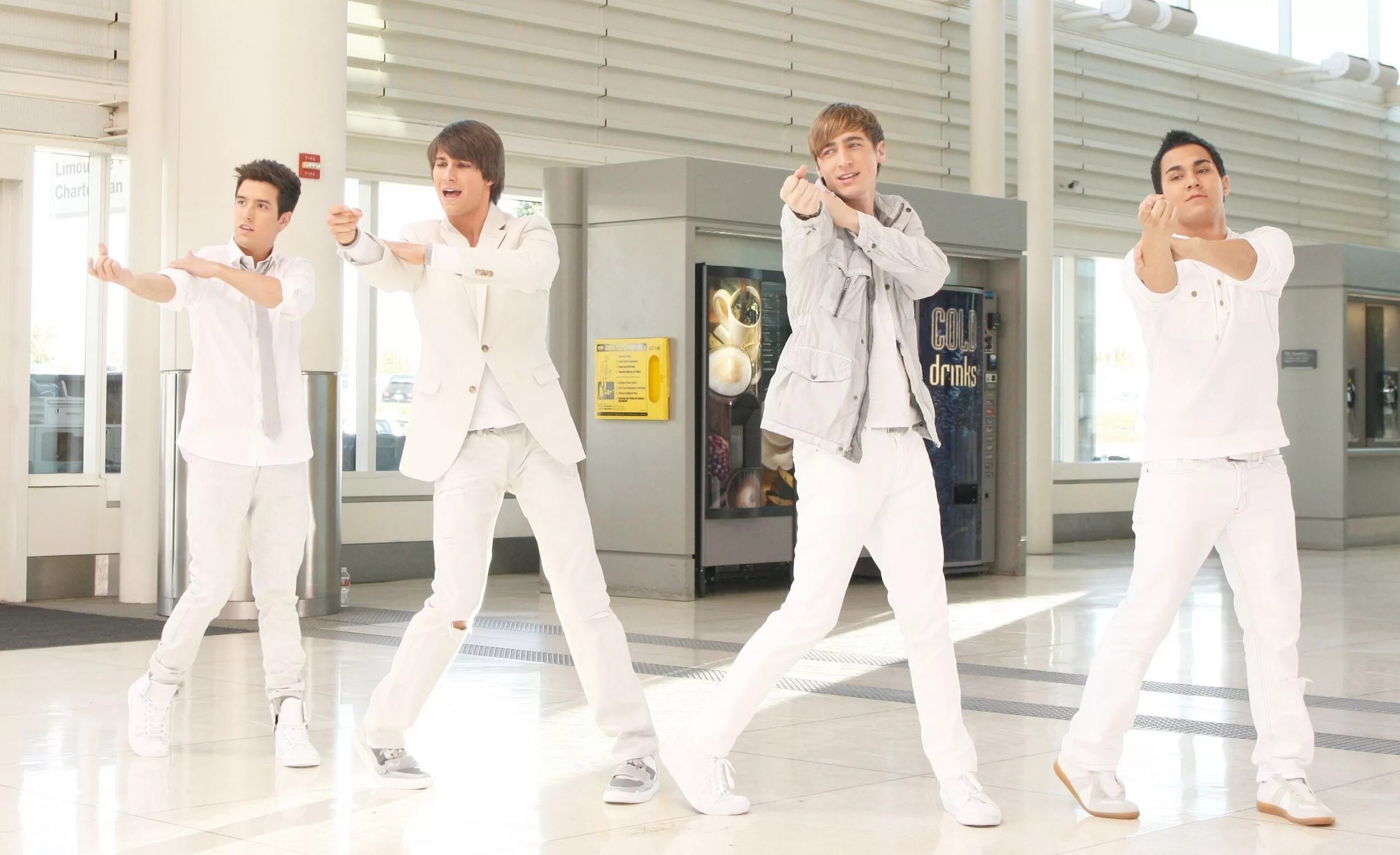 Time to break out. Биг тайм раш worldwide. вперед - к успеху!. big time rush - bad romance (acoustic).