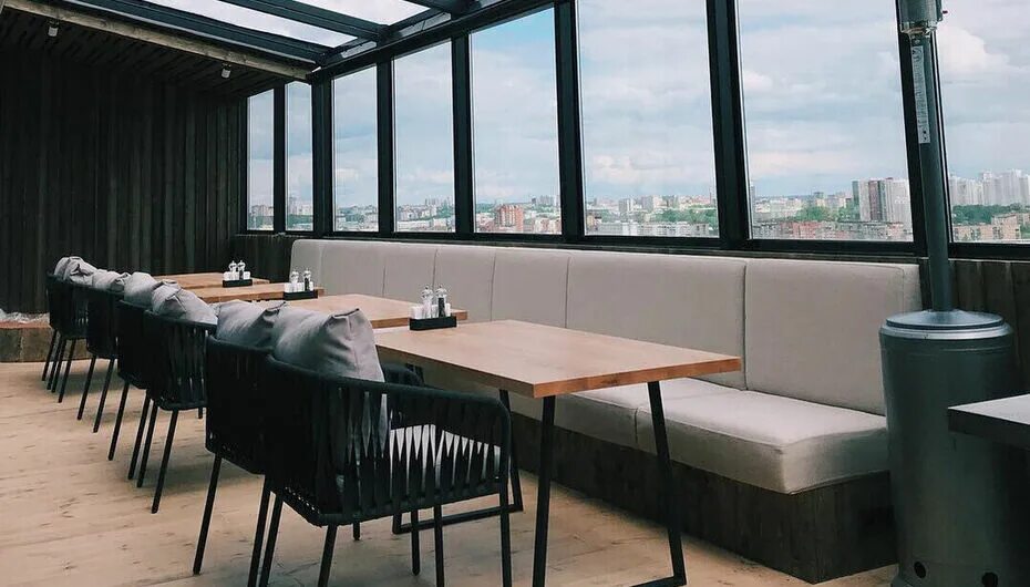 Ткачей 23 ресторан kitchen. Китчен екатеринбург клевер парк. Ресторан в клевер парк екатеринбург. Ресторан на ткачей 23 екатеринбург. Китчен ресторан екатеринбург.