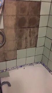 Отклеилась плитка