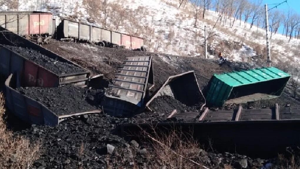 Сход вагонов на Забайкальской железной дороги. Сход вагонов в Забайкалье. Талдан сход вагонов. Сход вагонов Амурская область.