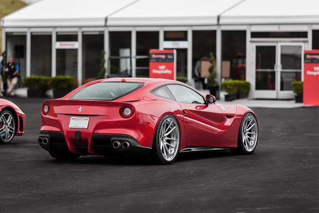 F 12 c 20. Феррари ф12 Берлинетта. Ferrari f12 Berlinetta Wheels. Феррари ф12 Берлинетта 2020. F12 Berlinetta универсал.