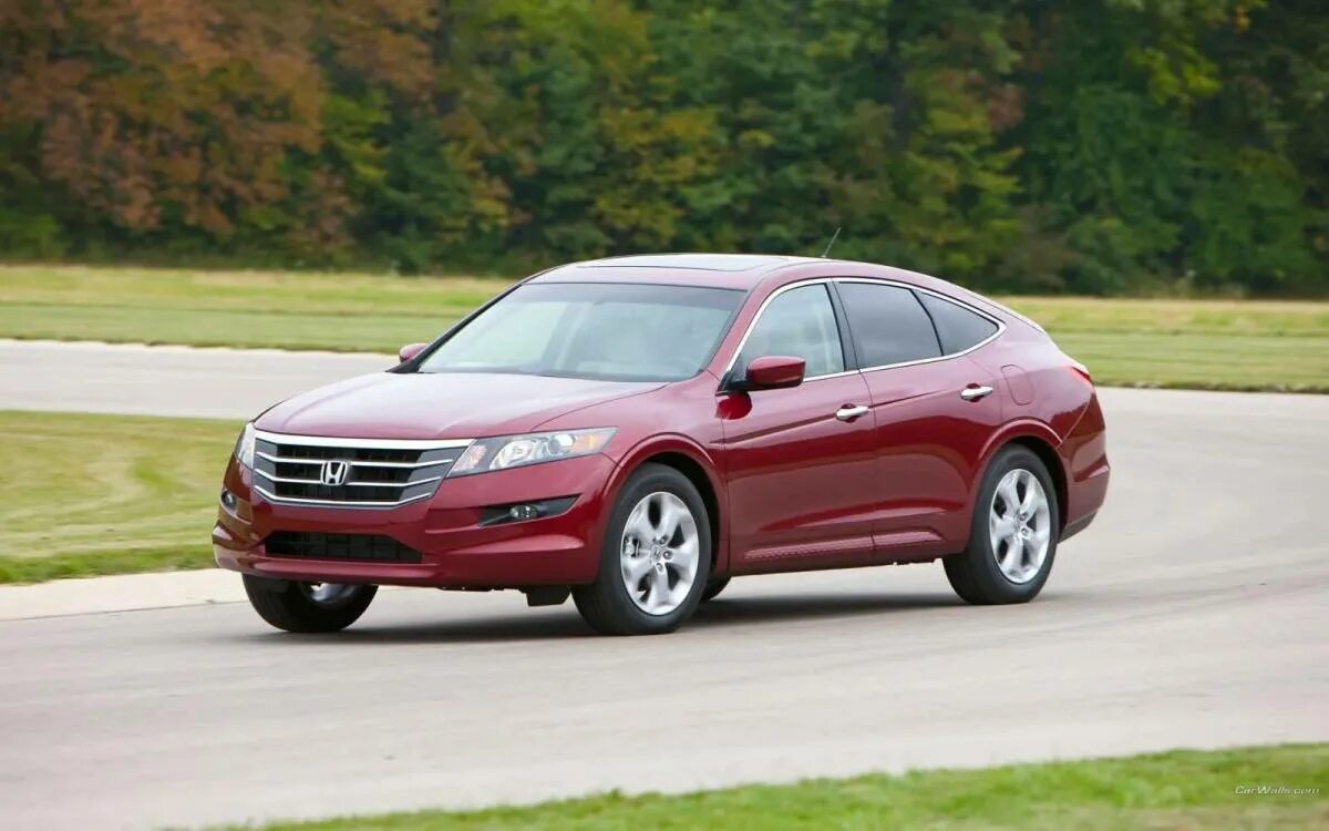 Хонда Кросстур. Honda Crosstour 2009-2012. Honda Accord Crosstour. Хонда Кросстур 2010. Почему машина легковая