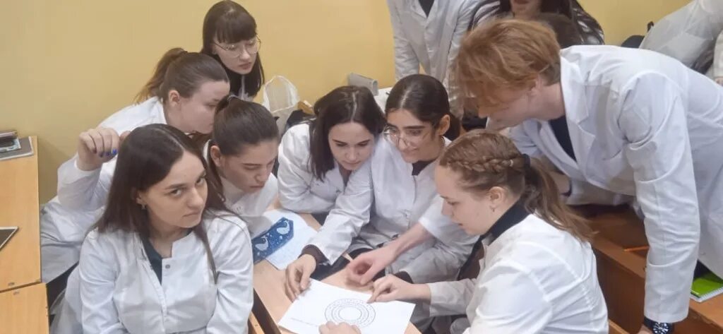 Кафедра травматологии и ортопедии волггму. Волггму лечебный факультет выпуск 2011. Волггму волгоградский государственный медицинский университет. Волггму педиатрический факультет. Томарева волггму.