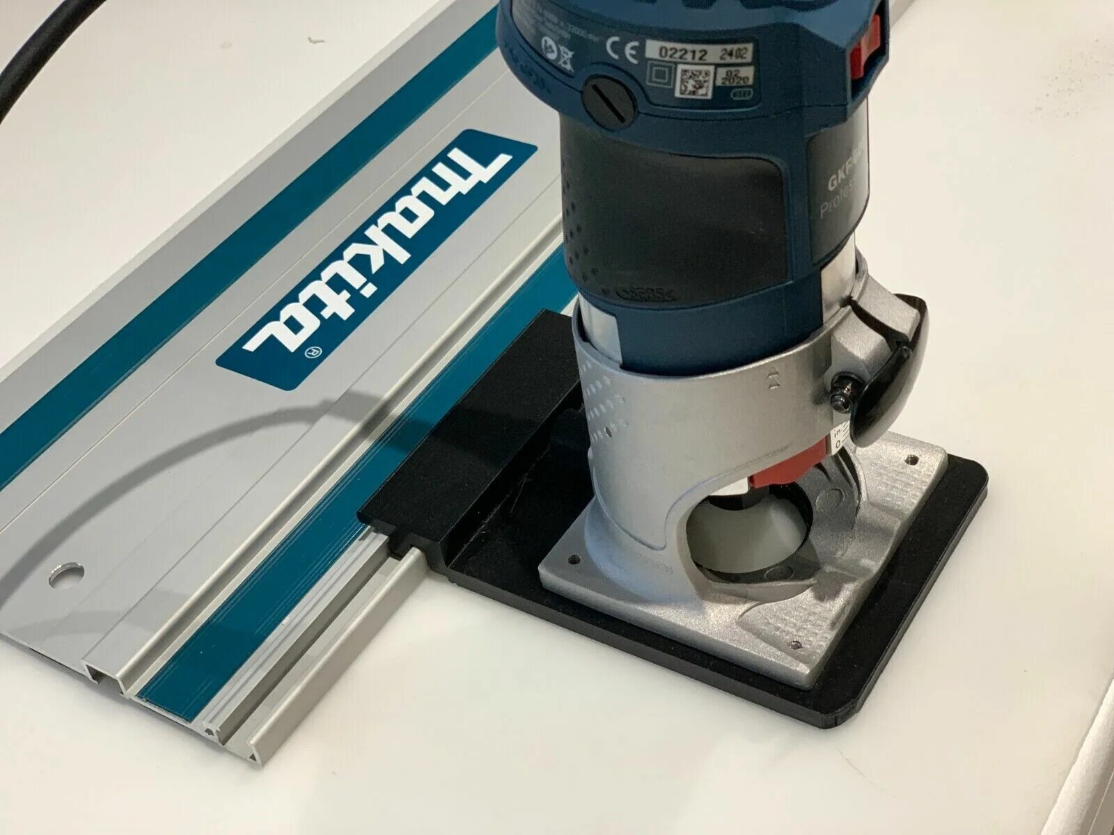 Makita rt0700c. Makita rt0700c