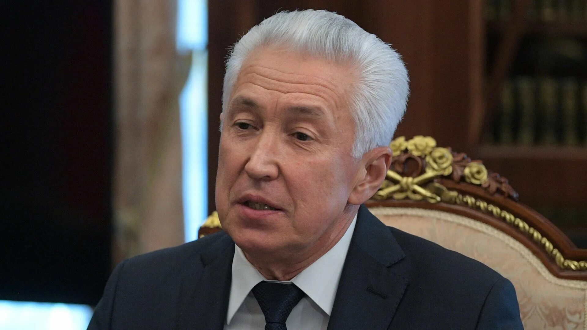 На ком женился президент дагестана Рамазан Абдулатипов: "Женщины Дагестана выдержали много испытаний, и сегодня нуж