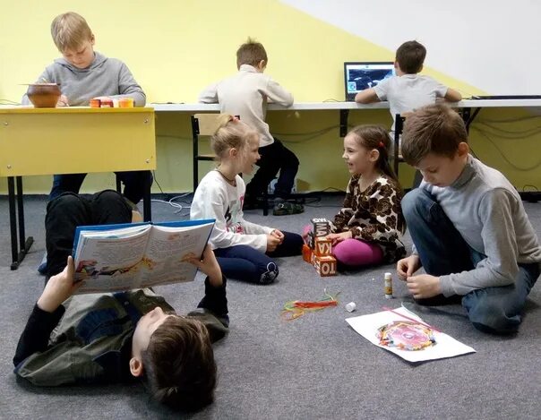 Школа нетрадиционного обучения. Alpha alternative school канада. школа альфа в торонто. alpha alternative school торонто. школа summerhill.
