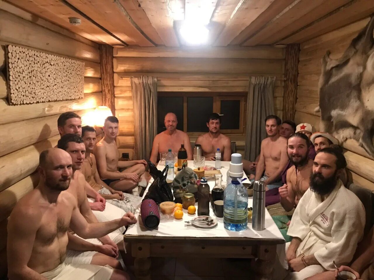 Мужская баня. Общая баня. Общая мужская баня. Общественная мужская баня. Общая баня для мужчин москва