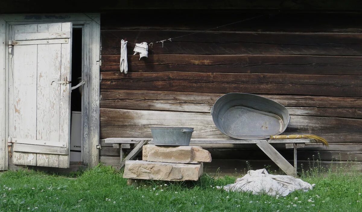 Быт деревенских бабушек. Старинные бани в деревне. Деревенская баня снаружи. Деревенский дедушка. Бабки в деревенских банях.