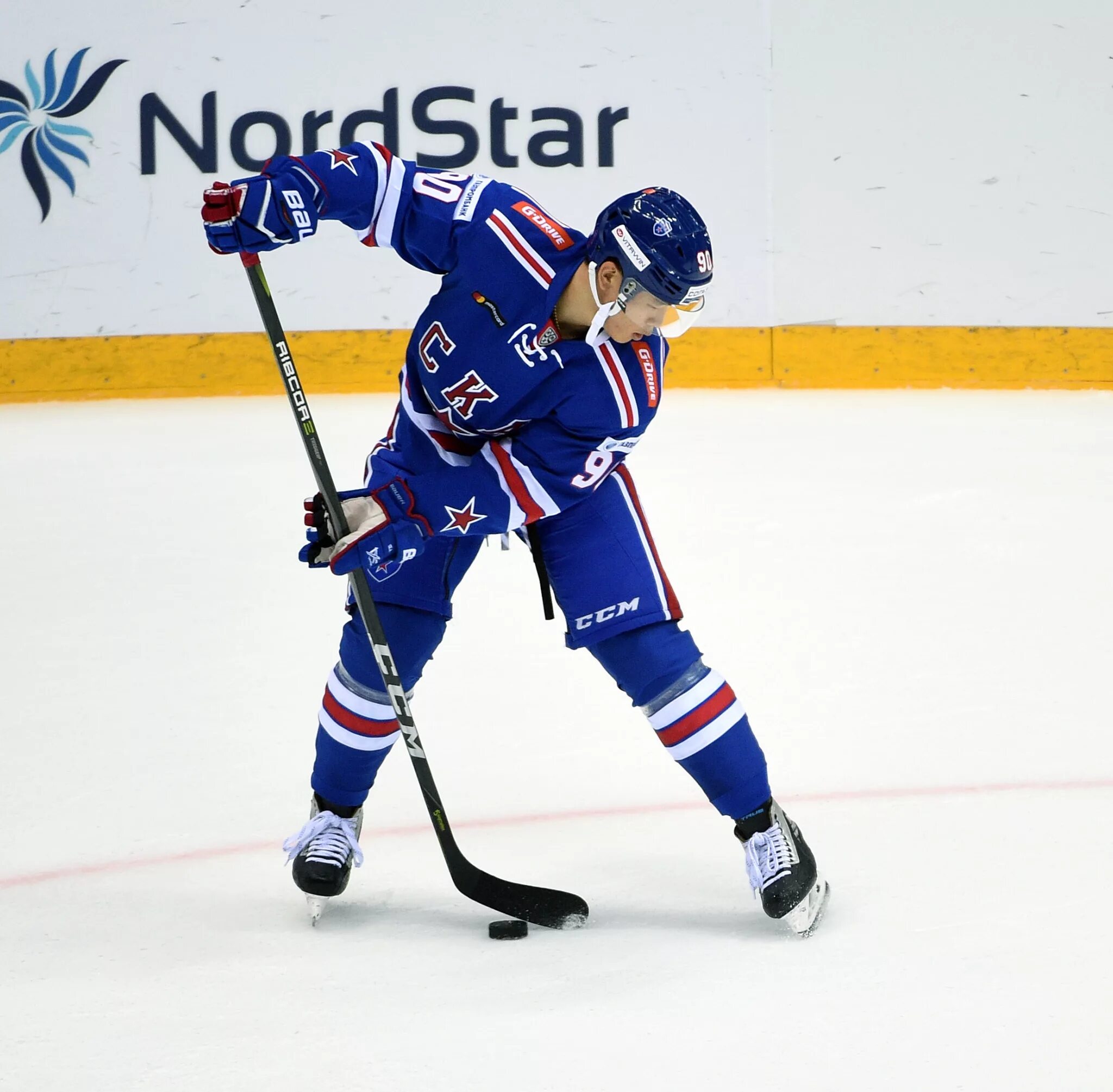 номад аг. хоккеист амур ли. ли хоккей. ли хоккей.