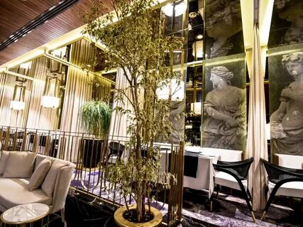 Rocks hotel