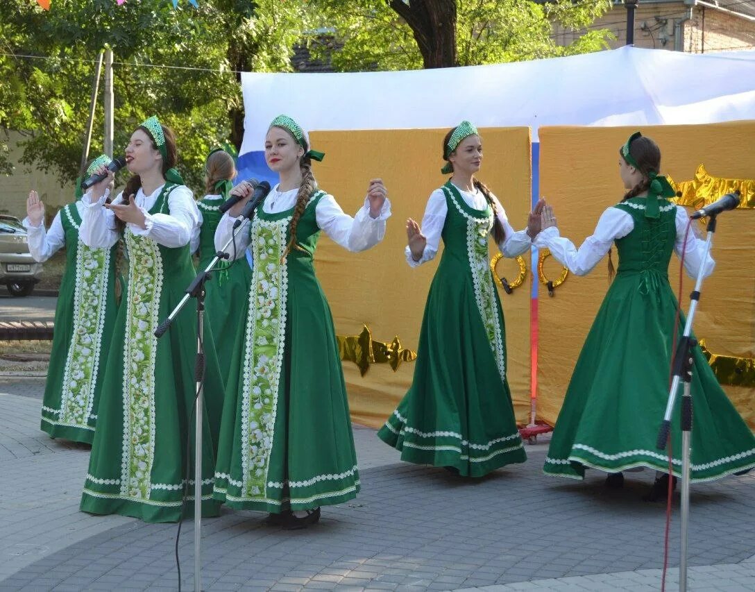 Городской дворец культуры Георгиевск. Культурные традиции. Новые традиции. Танцы Георгиевск Сталярова дом культуры. Дк георгиевск