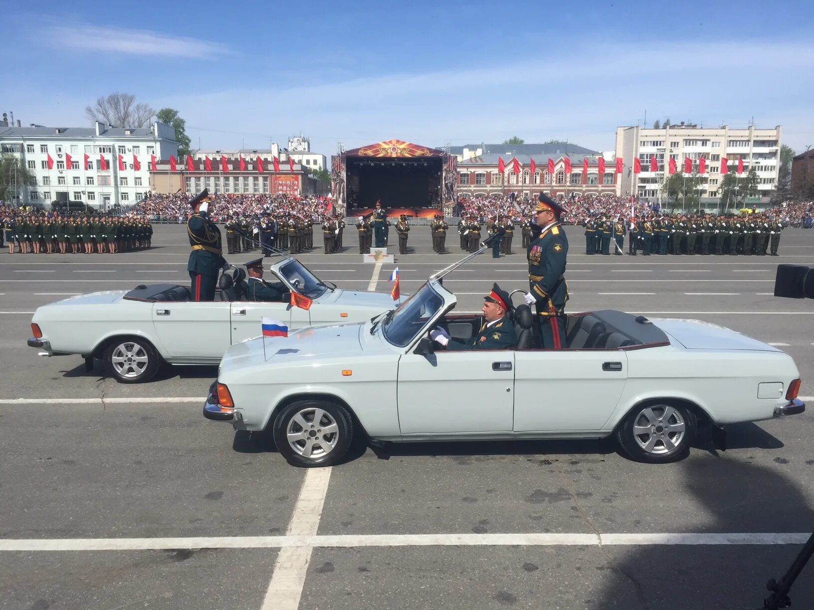 Маршал автомобиль. Военные автомобили Маршала Жукова. Машина Маршала. Машина Маршала с дня Победы.