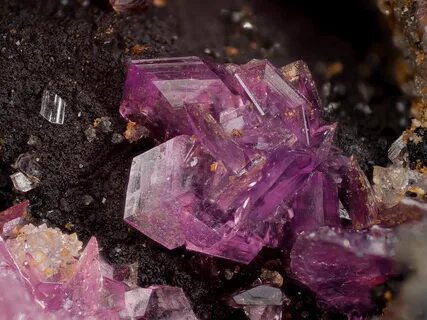 Bit crystals