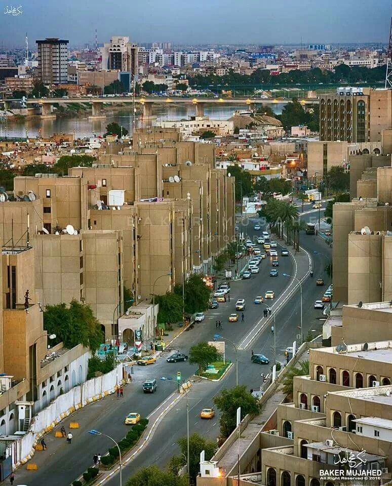 Город багдад страна. Багдад столица Ирака. Багдад столица Ирака достопримечательности. Дворец Мансура Багдад. Ирак столица Багдад сейчас.