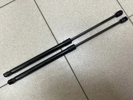 Шкода а5 газовые упоры багажника