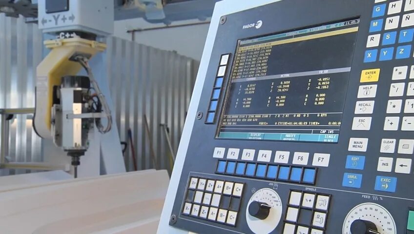 Система программирования чпу. Пульт оператора чпу nc210. фрезерный станок с чпу siemens. фрезерный станок чпу 5axis. гореловский станки с чпу.