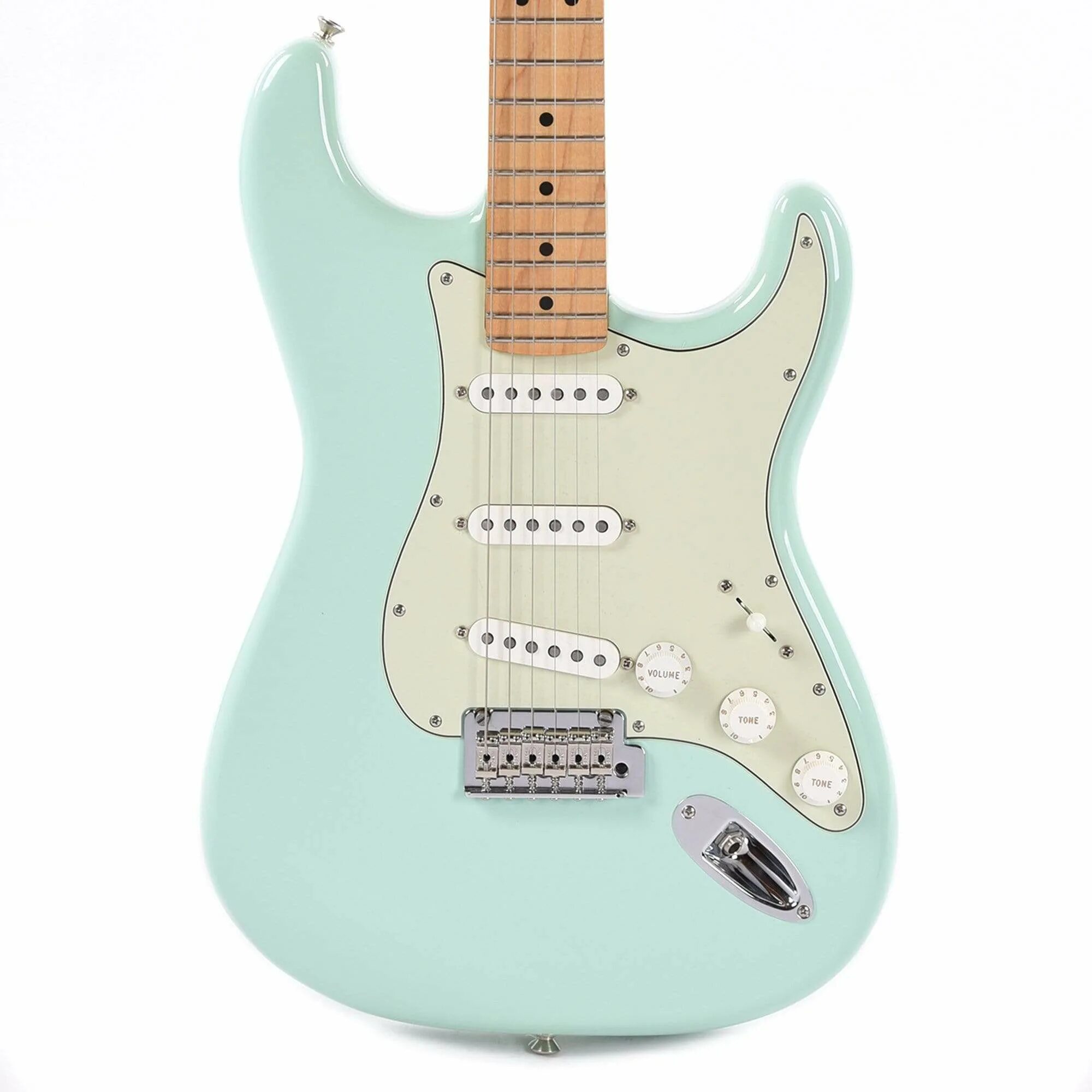 Электрогитара Fender Player Stratocaster. Электрогитара Fender Stratocaster Surf Green. Электрогитара Fender American Deluxe Strat HSS. Fender Stratocaster зеленый. Электрогитара g