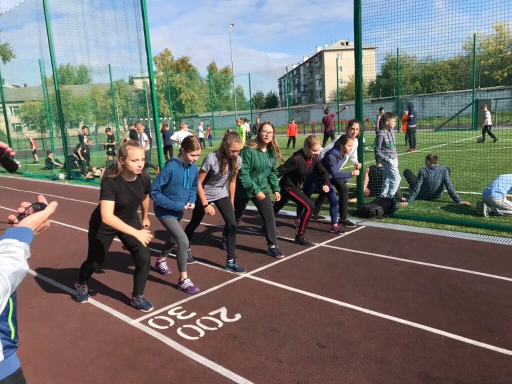 Хочу в лицей 10. Лицей 10 Каменск-Уральский. Лицей 10 Каменск-Уральский стадион. Лицей 10 Батайск.